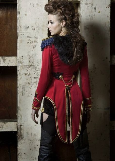 Belle Atelier, Ring master Lion Tamer Costume, Steampunk Circus, Circus Fashion, Ringmaster Costume, Dark Circus, Diy Kostüm, Circus Costume, Gothic Steampunk, Vintage Circus