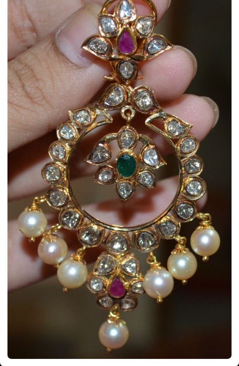 Earrings More Traditional Kundan Earrings, Gold Jhumka Earrings, Wedding Jewellery Collection, Bangles Jewelry Designs, Diamond Jewelry Designs, Gold Jewellery Design Necklaces, Jewelry Design Earrings, Gold Earrings Designs, Gold Jewelry Indian