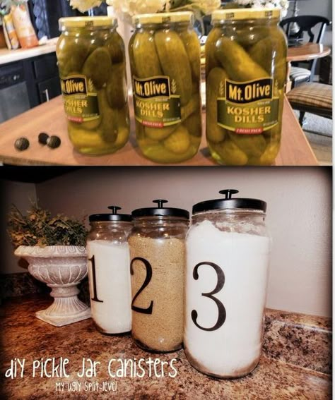 Use a pickle jar paint lid and add a knob for a cute way to store oatmeal on the counter or anything that is used daily. Diy Kitchen Projects, Pickle Jar, Dollar Store Hacks, Hemma Diy, Astuces Diy, Pickle Jars, Painted Jars, Diy Interior, Mason Jar Diy