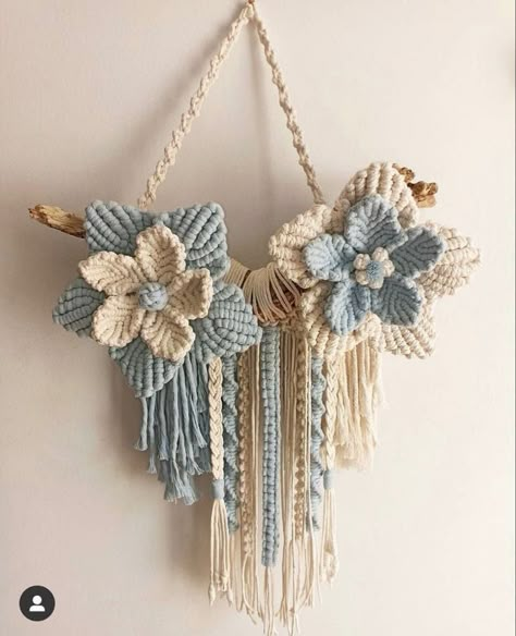 Wall Hanging Decor Ideas, Hanging Decor Ideas, Flowers Macrame, Crochet Wall Decor, Flower Macrame, Macrame Decoration, Wall Hanging Crochet, Simpul Makrame, Pola Macrame