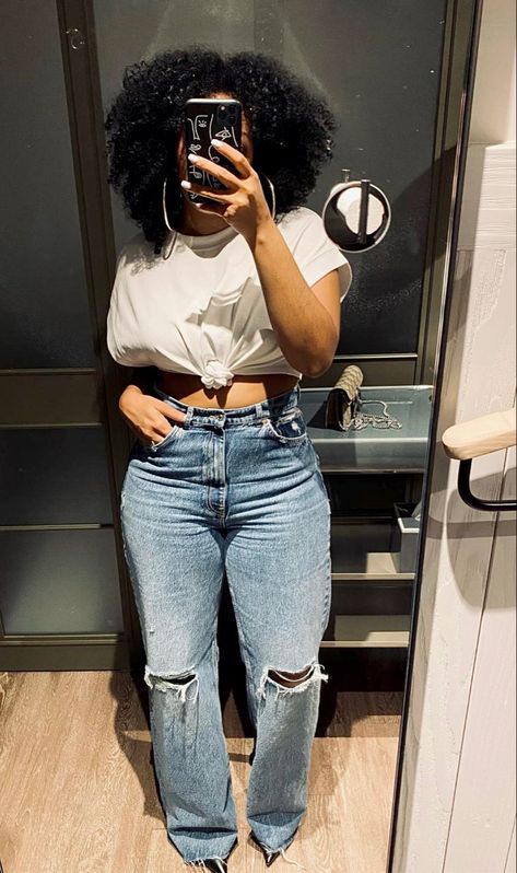 50lbs In 3 Months, Bar Outfit Ideas Black Women, Spring Fashion Outfits Black Women, Cute Casual Outfits For Spring Black Women, Soft Glam Aesthetic Outfits, Black Mom Style, 30yr Old Women Fashion, Spring Looks Black Women, Home Dinner Outfit