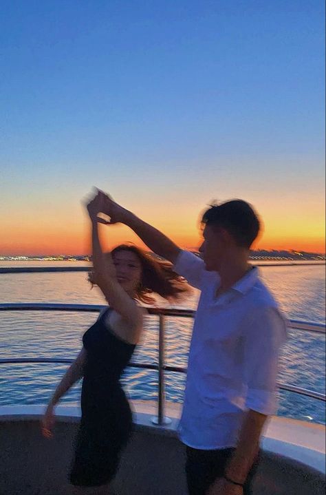 Couple Dance Aesthetic Pics, Lovers Pictures Couple, Couples Sea Photoshoot, Cute Couple Pics Dancing, Cool Couple Beach Photos, Dancing Photos Couple, Couple In Sea Beach, Couple Goal Poses, Thrown Over Shoulder Pose Couple