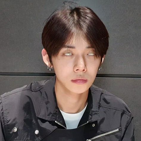 Yeonjun Memeable Face, Anime Love Story, Txt Icon, Moa Collection, Justin Bieber Pictures, Choi Daniel, Yeonjun Txt, Choi Yeonjun, Cute Celebrity Guys