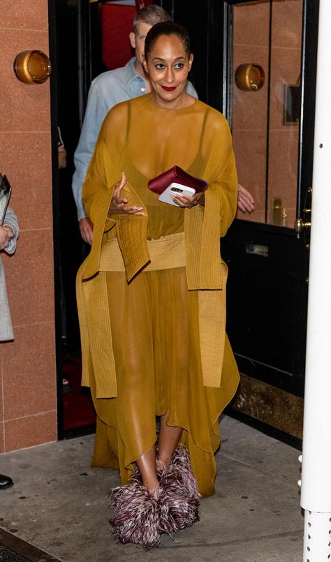 Tracee Ellis Ross Style Outfits, Mustard Yellow Maxi Dress, Tracee Ellis Ross Style, Tracee Ellis Ross Fashion, Solange Knowles Style, Party In New York, Icons Party, Ellis Ross, Yellow Maxi Dress