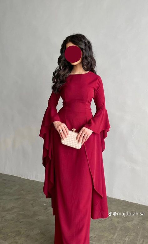 Fancy Hijabi Dresses, Classy Hijab Dress, Grad Dresses For Hijabis, Elegant Hijabi Soiree Dresses, Long Sleeve Dresses For Wedding Guest, Hijab Elegant Dresses, Red Dress With Hijab, Aesthetic Graduation Dress, Hijabi Prom Dress Classy