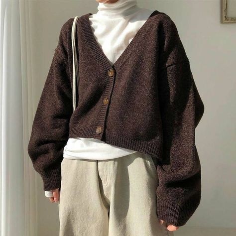 Brown Cardigan Outfit, Dark Academia Sweater, Academia Aesthetic Outfit, Dark Academia Outfits, Dark Academia Clothing, Turtleneck Outfit, Academia Outfits, Academia Style, Academia Fashion