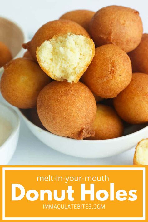 Cake Donut Holes Recipe, Donut Bites Recipes, Drop Donuts Recipes, Diy Donut Holes, Homemade Timbits, Doughnut Holes Recipe Easy, Donut Holes Recipe Baked, Yeast Donut Holes Recipe, Easy Donut Holes Recipe