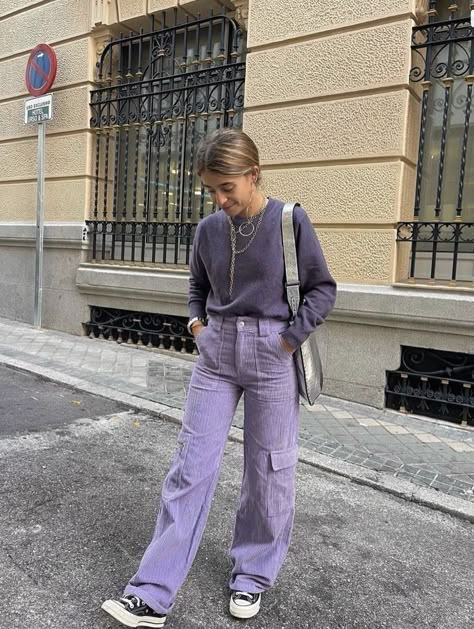 Purple Pants Outfit, Winter Pants Outfit, Soft Autumn, Neutral Outfit, Colourful Outfits, Spring Summer Outfits, Outfits Casuales, Everyday Outfits, Aesthetic Clothes