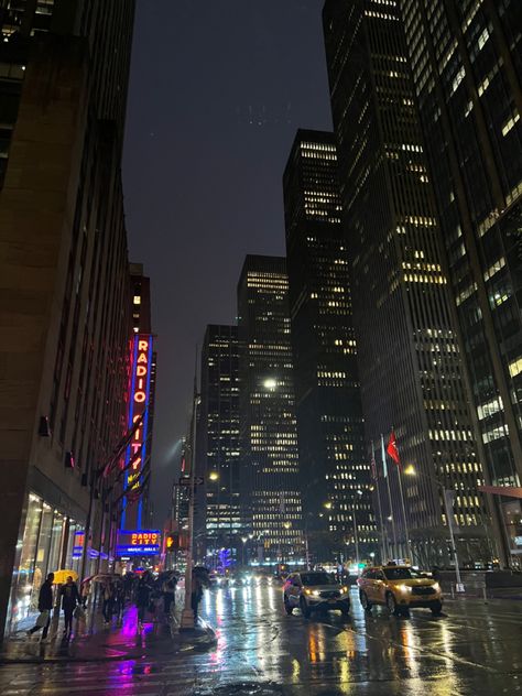 #nyc #taxi #nycaesthetic New york City New York Aesthetic New york at night Night life Lights Nyc Lights New York City Aesthetic Night, Nyc Aesthetic Night, Nyc Lights, City Lights Wallpaper, New York At Night, Manhattan Night, Nyc At Night, Nyc Taxi, City View Night