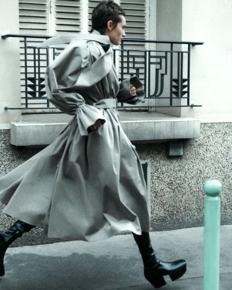 Flannel Crop Top, Self Service Magazine, Black Cropped Jacket, Calvin Klein Outfits, Oversized Wool Coat, White Silk Dress, Winter Fashion Coats, Archive Fashion, Silk Midi Dress