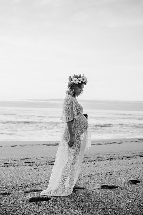 White Maternity Dress Photo Shoots, Beach Maternity Pictures, White Maternity Dress, 16 Weeks Pregnant, Maternity Photography Family, Maternity Photo Outfits, Beach Photo Session, Beach Maternity Photos, Maternity Photography Outdoors