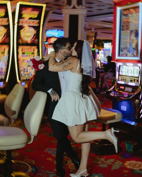 night out in vegas.. let’s get married???! ♥️🍾💸🌃 • • • couple: @savanahrae211 @yaimthat_nickberges 💍 main photographer: @peytonhayez 📸 photos taken & edited by me: @nataliegracephotography 🫶🏼 #elopementphotographer #vegaselopementphotographer #smallwedding #utahphotographer keywords: elopement, vintage, casino bridals, bar bridals, cinematic photography, small wedding, las vegas, utah photographer Casino Wedding Photos, Casino Engagement Photos, Vegas Wedding Photoshoot, Retro Vegas Wedding, Night Out In Vegas, Elopement Vintage, Casino Wedding, Wedding Las Vegas, Las Vegas Elopement