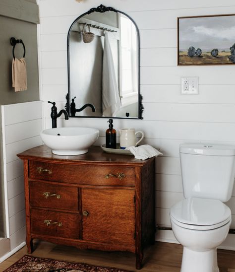 DIY wizard transforms trashed piece of furniture into an ‘incredible’ bathroom vanity: ‘This looks like a magazine page’ Dresser Vanity Bathroom, Vintage Bathroom Vanity, Diy Bathroom Vanity, House Vibes, Dresser Vanity, Cottage Bathroom, Ideal Bathrooms, Diy Vanity, Vintage Bathrooms