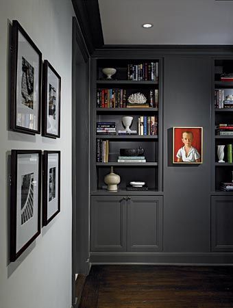 Another photo of great use of Kendall Charcoal paint from Benjamin Moore. Benjamin Moore Kendall Charcoal, Kendall Charcoal, Paint For Kitchen Walls, Chicago Magazine, Revere Pewter, Dekor Diy, Grey Decor, Wall Paint Colors, Interior Paint Colors