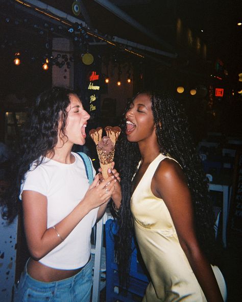 summer on film! Bonita Applebum, Summer On Film, Female Friendship, Best Friends Aesthetic, Cute Friend Photos, Bestie Goals, Best Duos, Friend Goals, Soul Sisters