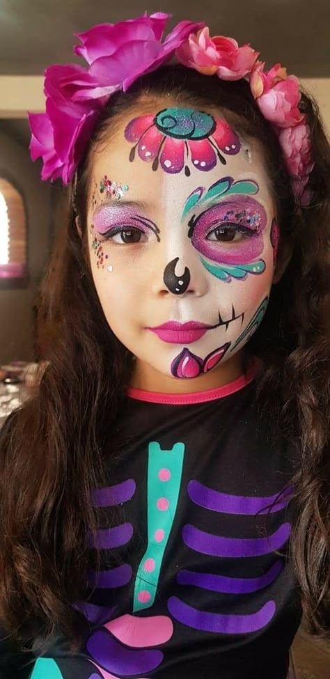 Sugar Skull Kids Makeup, Kids Catrina Makeup, Day Of The Dead Face Paint Simple, Day Of The Dead Face Paint Kids, Dia De Los Muertos Face Paint Ideas Easy, Kids Day Of The Dead Makeup, Day Of The Dead Makeup Kids, Coco Face Paint, Catrina Makeup Kids