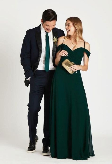 Groomsmen Accessories, Emerald Green Dress, Emerald Bridesmaid Dresses, Below The Knee Dresses, Green Themed Wedding, Emerald Green Dresses, Emerald Wedding, Green Bridesmaid, Green Bridesmaid Dresses