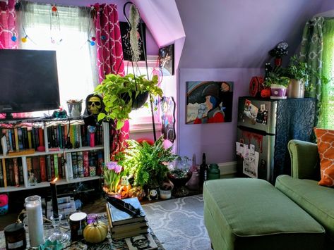 Pastel Goth Interior, Rainbow Goth Decor, Pastel Goth Living Room, Purple House Interior Ideas, Whimsy Goth Decor, Pastel Goth Home, Pastel Goth Home Decor, Goth Interior Design, Pastel Goth Room