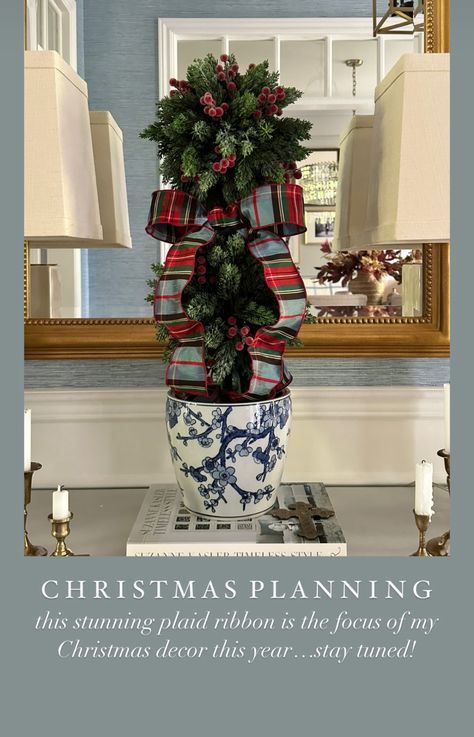 Tartan Plaid And Chinoiserie Christmas, Blue Christmas Photoshoot, Chinoiserie Christmas, Colonial Christmas, Christmas Organization, Winter Blue, Festive Holiday Decor, 2024 Christmas, White Christmas Decor