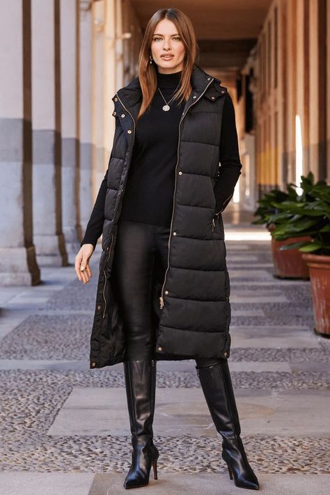 Long Gilet Outfit Women Winter Gilet Outfit Women, Gilet Outfit, Hooded Gilet, Puffer Gilet, Christmas Outfits Women, Long Puffer, Women Nightwear, Black Outfit, Long A Line