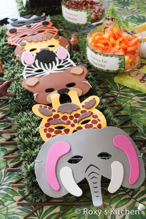 Cheap Birthday Party, Jungle Theme Birthday Party, Zoo Birthday Party, Jungle Thema, Wild Birthday Party, Jungle Theme Parties, Themed First Birthday, Jungle Theme Birthday, Jungle Birthday Party