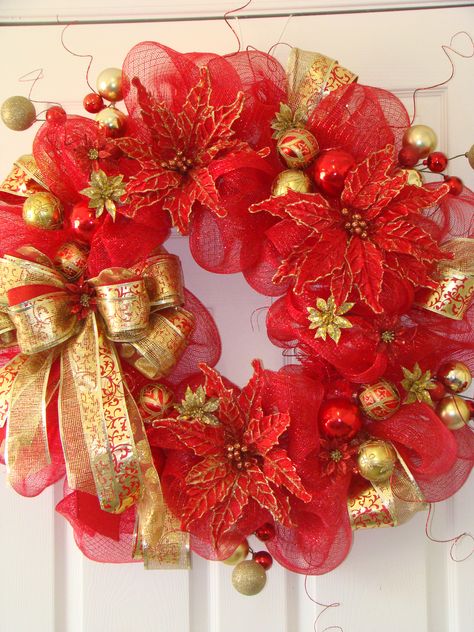 Red and Gold CHRISTmas Mesh Wreath Red Deco Mesh Christmas Wreaths, Red And Gold Christmas Wreath Deco Mesh, Red And Gold Wreath Christmas, Christmas Deco Diy, Red Mesh Wreath, Red And Gold Christmas Wreath, Gold Wreath Christmas, Gold Wreaths, Mantel Scarf