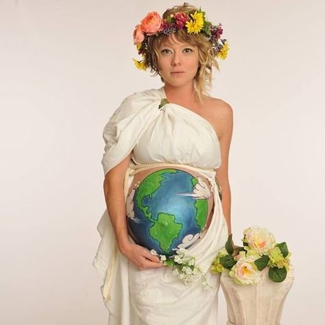 Mother Earth Costume Pregnant, Mother Earth Costume Diy, Mother Earth Costume, Pregnant Costumes, Halloween Costumes Pregnant Women, Earth Costume, Nature Costume, Mother Nature Costume, Maternity Halloween