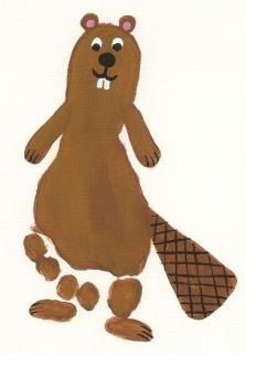 footprint beaver Canada Day Crafts, Footprint Craft, Fingerprint Art, Footprint Crafts, Footprint Art, Handprint Crafts, Daycare Crafts, Handprint Art, Toddler Art