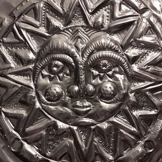 Aluminum Foil Relief Art, Art With Aluminum Foil, Tooling Foil Art Projects, Copper Tooling Art Projects, Metal Tooling Art Projects, Repousse Art Projects, Punched Tin Patterns Templates, Aluminium Foil Crafts, Foil Relief Art