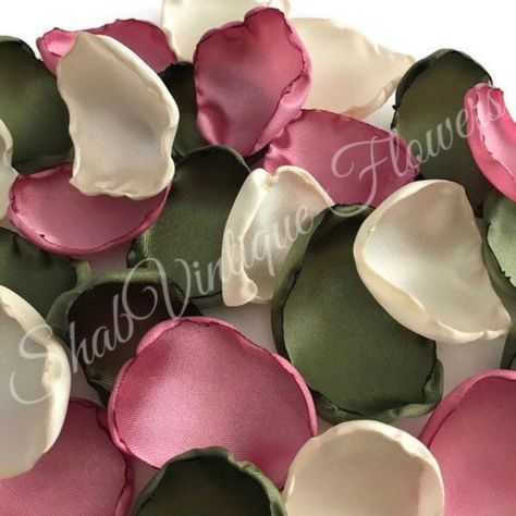 🌟Wedding decor🌟 https://etsy.me/3D3jRpb #dustyrose #weddingdesign #bridalshower #babyshower #tabledecor #etsyfinds #etsysales Birthday Party Dessert Table, Flower Girl Petals, Party Dessert Table, Dessert Table Decor, Bridal Shower Tables, Royal Blue Wedding, Gold Wedding Decorations, Ivory Flower, Wedding Petals