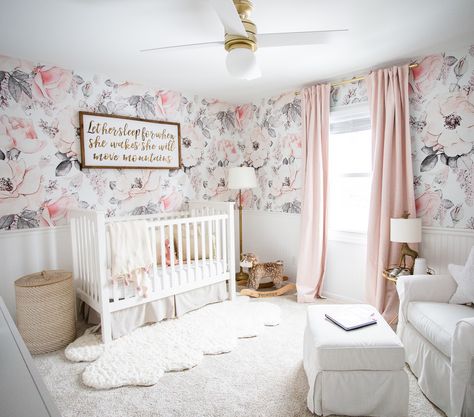 girly-girl nursery design Kindergarten Wallpaper, Girl Nursery Room, Baby Room Design, Nursery Baby Room, Baby Girl Nursery, Wallpaper Vintage, Nursery Wallpaper, Baby's Room