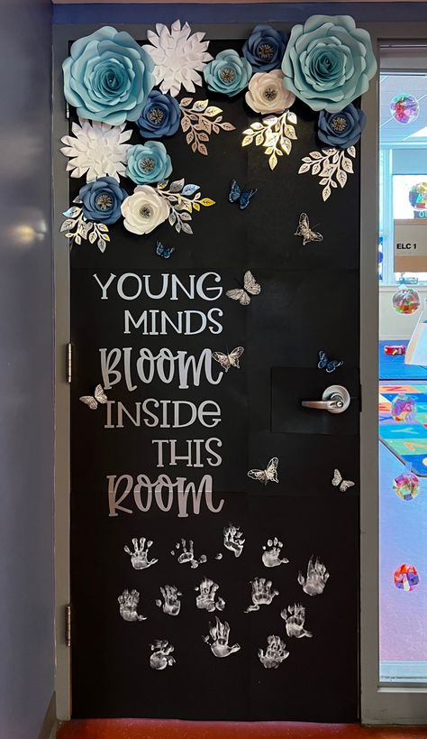 Lets Grow Together Classroom Door, Kindergarten Classroom Doors Ideas, Creative Classroom Door Ideas, Teacher Door Decorating Ideas, Teachers Doors Ideas, Plant Theme Door Decoration, Classroom Doorway Ideas, Door Displays For Classrooms, Classroom Entrance Decoration