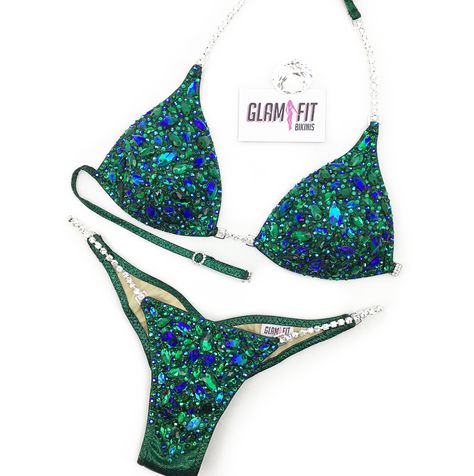 Emerald Green competition bikini Pretty Bikinis, Figure Competition Suits, Nice Night, Figure Suits, Posing Suits, Swimming Suits, Competition Suits, Figure Competition, Fitness Competition