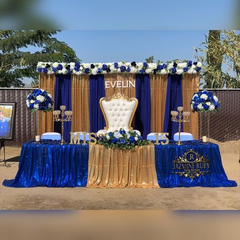 Royal Blue Quinceanera Main Table, Navy Blue Quince Main Table, Royal Blue Decorations Party Quince, Royal Blue And Gold Venue Quinceanera, Quince Main Table Ideas Royal Blue, Royal Blue And Gold Backdrop Ideas, Royal Blue And Gold 15 Decorations, Royal Blue Quince Backdrop, Royal Blue Quince Table Decor