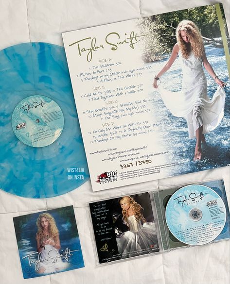 Taylor Swift Vinyl Rsd, Taylor Swift Records Aesthetic, Taylor Swift Aesthetic Vinyl, Taylor Swift Vinyl Collection, Taylor Swift Debut Vinyl, Taylor Swift Cd Aesthetic, Taylor Swift Vinyl Aesthetic, Taylor Swift Records, Taylor Swift Record