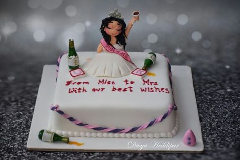 Cakes For Bride To Be Party, Hens Cakes Bachelorette Parties, Bachelorette Party Cake Ideas Bride To Be, Cakes For Bachelorette Party The Bride, Bridal To Be Cake, Bachelor Cake Bride, Bachlorette Cakes Ideas The Bride, Spinster Cake, Bachelor Party Cakes For Bride