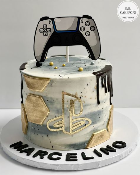 8th Birthday Cakes For Boys, Game Cake Ideas, 10th Birthday Cakes For Boys, Gamer Birthday Cake, Video Game Cake, Playstation Cake, Game Cake