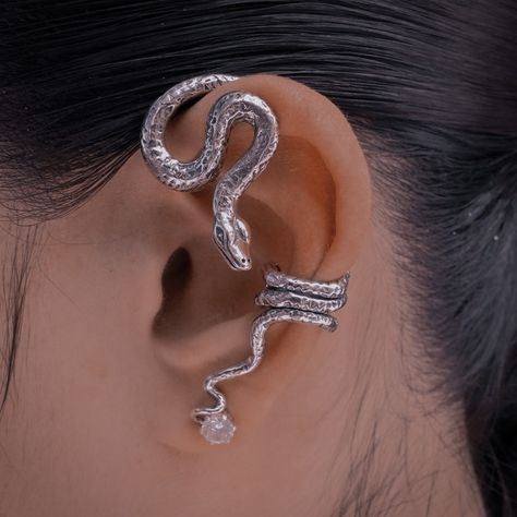 Silver Snake Aesthetic, Slytherin Jewelry, Cute Piercings, Makeup Clothes, Funky Earrings, Bridal Gold Jewellery Designs, Taylor Swift Album, Bridal Gold Jewellery, Gold Jewellery Design