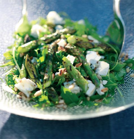 Pine Nut Salad Recipe, Pine Nut Salad, Nut Salad, Pine Nuts Salad, Cook Vegetarian, Salad Vegetarian, Rocket Salad, Asparagus Salad, Pine Nut