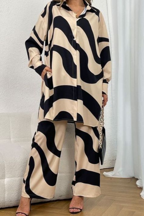 Stylish Co-ord Set Simple Dress Casual, Co Ords Outfits, Modest Casual Outfits, Latest Dress Design, Womens Trendy Dresses, Stylish Short Dresses, Modest Dresses Casual, Dress Design Patterns, Everyday Fashion Outfits