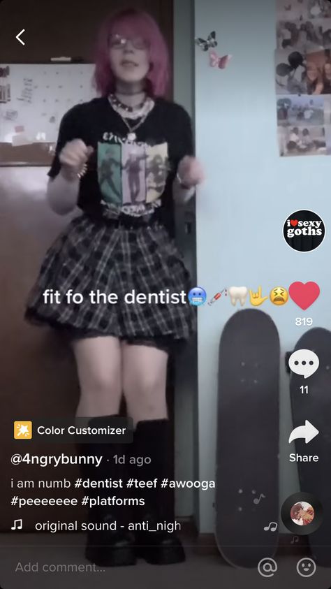 What To Wear To The Dentist, Cringe Culture, Goth Fits, Digital Circuit, The Dentist, Inspo Board, Cute Casual Outfits, Fashion Inspo Outfits, Circuit