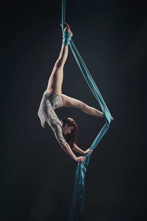 Aerial Silks Photoshoot Performers Aerial Silks Reference, Aerial Silks Poses Drawing, Silk Aerial Poses, Aerial Silks Photography Photo Shoots, Aerial Silks Tattoo, Silk Dancing Aerial, Aerial Silks Poses Photography, Aerial Silks Photoshoot, Aerial Silk Pose