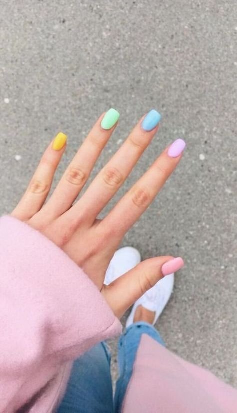 Multicolored Nails, Tato Henna, Pastel Nail, Solid Color Nails, Colorful Nails, Summer Acrylic Nails, Easter Nails, Short Acrylic Nails Designs, Pastel Nails