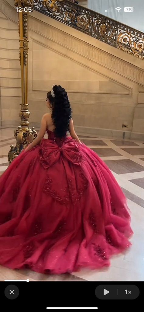 Outfits To Wear To A Quince, Burgundy And Gold Quinceanera Dresses, Maroon Quince Dresses, Chambelanes Outfits Quinceanera Red, 15 Themes Quinceanera, Burgundy Quince Dresses, Burgundy Quince, Red Quince Theme, Burgundy Quinceanera