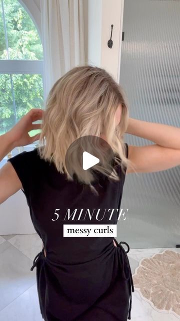 Rylee Jade on Instagram: "MY GO TO 5 MINUTE MESSY CURLS! This looks never fails me, the messier the better. DON’T OVERTHINK IT & don’t hold the iron on your hair for too long. That’s it!😍   IRON: @conair 1 inch Infiniti Pro  SPAY: @livingproofinc Full Dry Volume Blast ➡️OUTFIT & PRODUCTS are linked on my @shop.ltk https://liketk.it/4erU4  #hair #tutorial #shorthair #mediumlengthhair #curl #howto #hairstyle #hairtutorial #look #5minute #quick #easy #blonde #blondehair #chop #summerchop" From Long To Medium Length Hair, How To Tousled Hair, Messy Hair Styles Medium, Slick Back Shoulder Length Hairstyles, Lob Curls Tutorial, Relaxed Curls Medium Hair, How To Curl Short Layered Hair Tutorials, Curl Lob Tutorial, Styling Bobs Easy