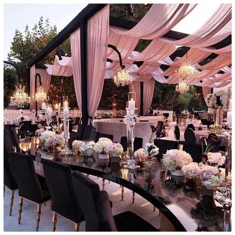 Blush Pink And Black Wedding, Mexican Themed Weddings, Pink Wedding Decorations, Light Pink Wedding, Outdoor Dinner, Outdoor Wedding Reception, Pink Table, Wedding Outdoor, Glam Wedding