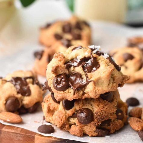 Almond Flour Chocolate Chips Cookies (5 Ingredients, No Eggs, No Dairy) Almond Flour Cookies Chocolate Chip, Almond Flour Chocolate Chip, Almond Flour Recipes Cookies, Almond Flour Chocolate Chip Cookies, Vegan Gluten Free Cookies, Clean Desserts, Chocolate Chips Cookies, Almond Meal Cookies, Clean Dessert