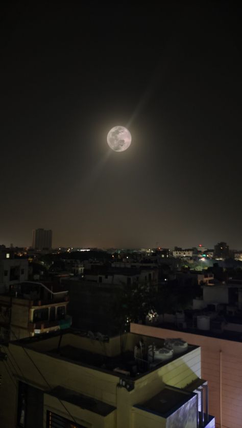 Moon Best Moon Pictures, Cute Photography Nature, Moon From Terrace, Moon Natural Photo, Aesthetic Moon Photos, Natural Moon Pictures, Today's Moon Pic In India, Full Moon Aesthetic Photography, Cool Night Pictures