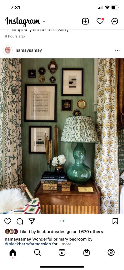 Blackberry Farms, Eclectic Gallery Wall, English Country Style, Atlanta Homes, Farm Design, Dreamy Bedrooms, Room Accessories, Elle Decor, Visual Comfort