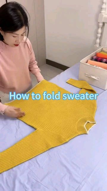 Folding Sweaters, Folding Organization, Fold Sweaters, Folding Tricks, How To Fold Sweaters, Laundry Diy, Folding Hacks, Packing Hacks Clothes, Shirt Folding